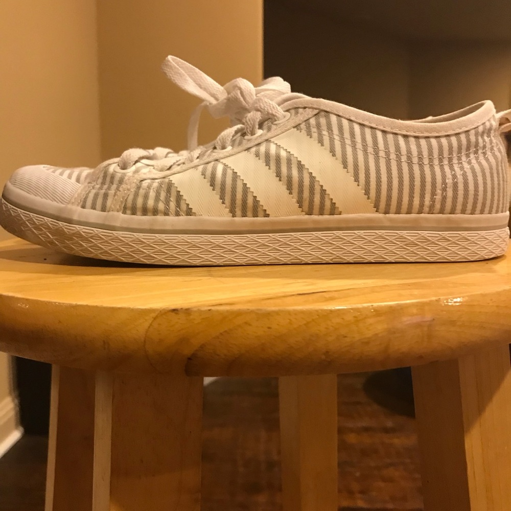 Adidas tennis shoes